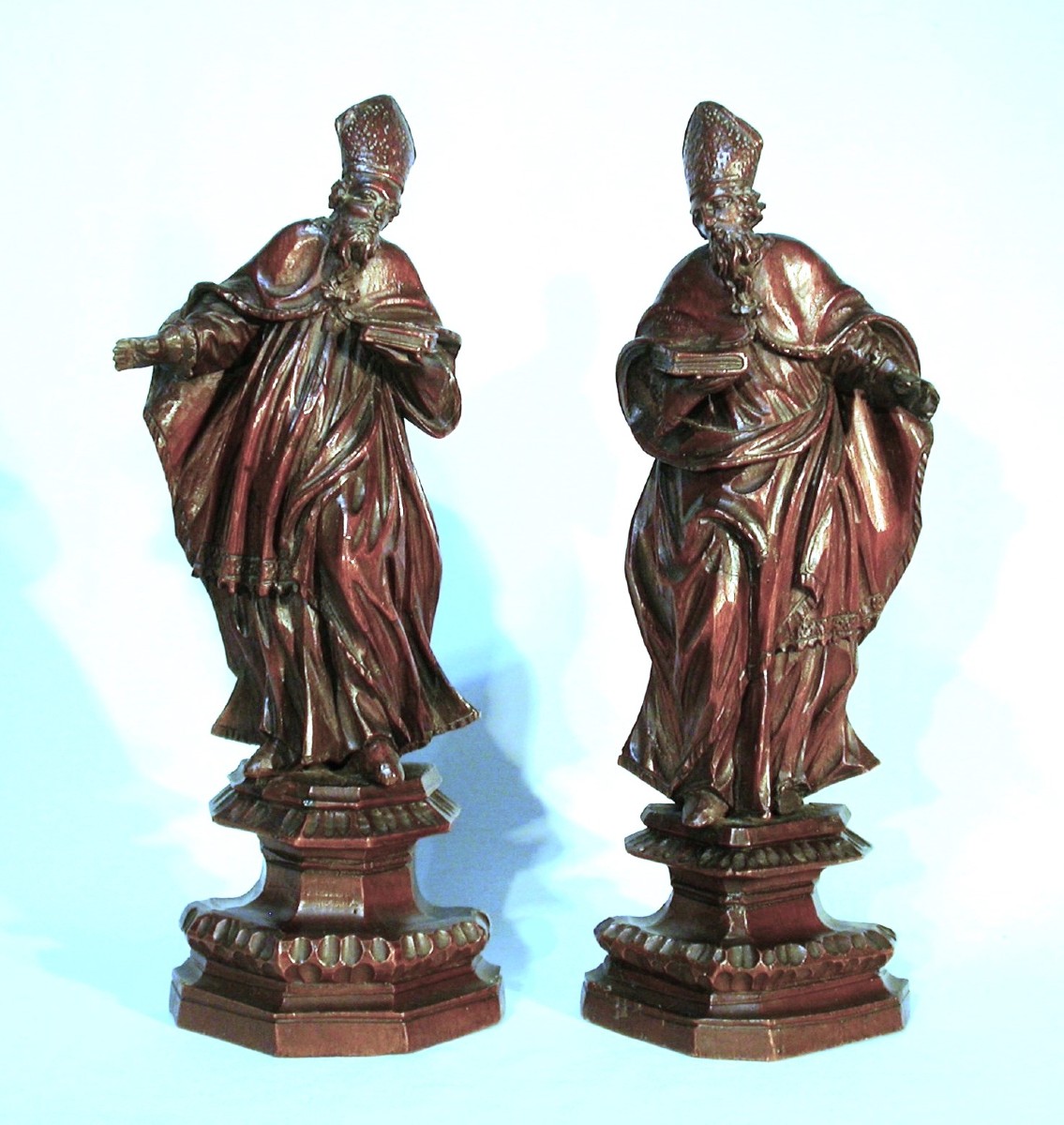 Two Bishops In Carved Wood - Lorraine, Circa 1700 