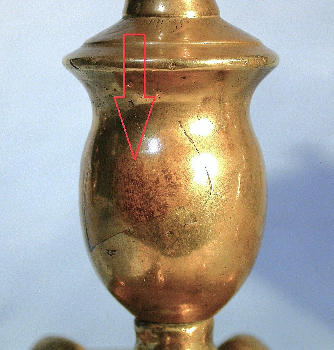 PAIRE DE FLAMBEAUX EN LAITON - SUÈDE (?), TOUT DÉBUT DU XVII ème -photo-2