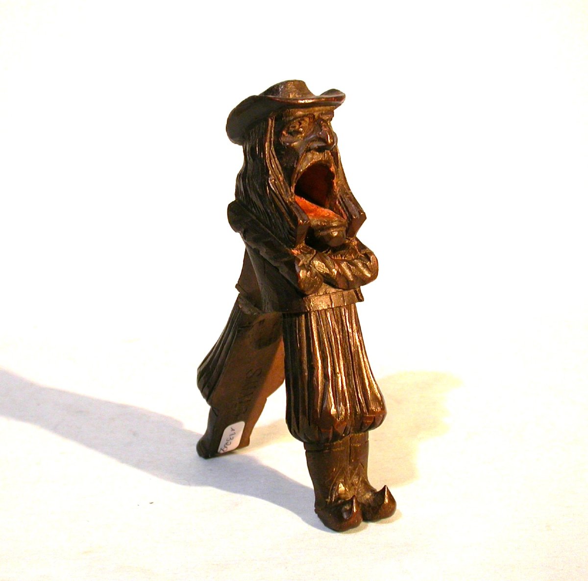 CASSE-NOISETTES EN BOIS SCULPTÉ, CIRCA 1900-photo-6