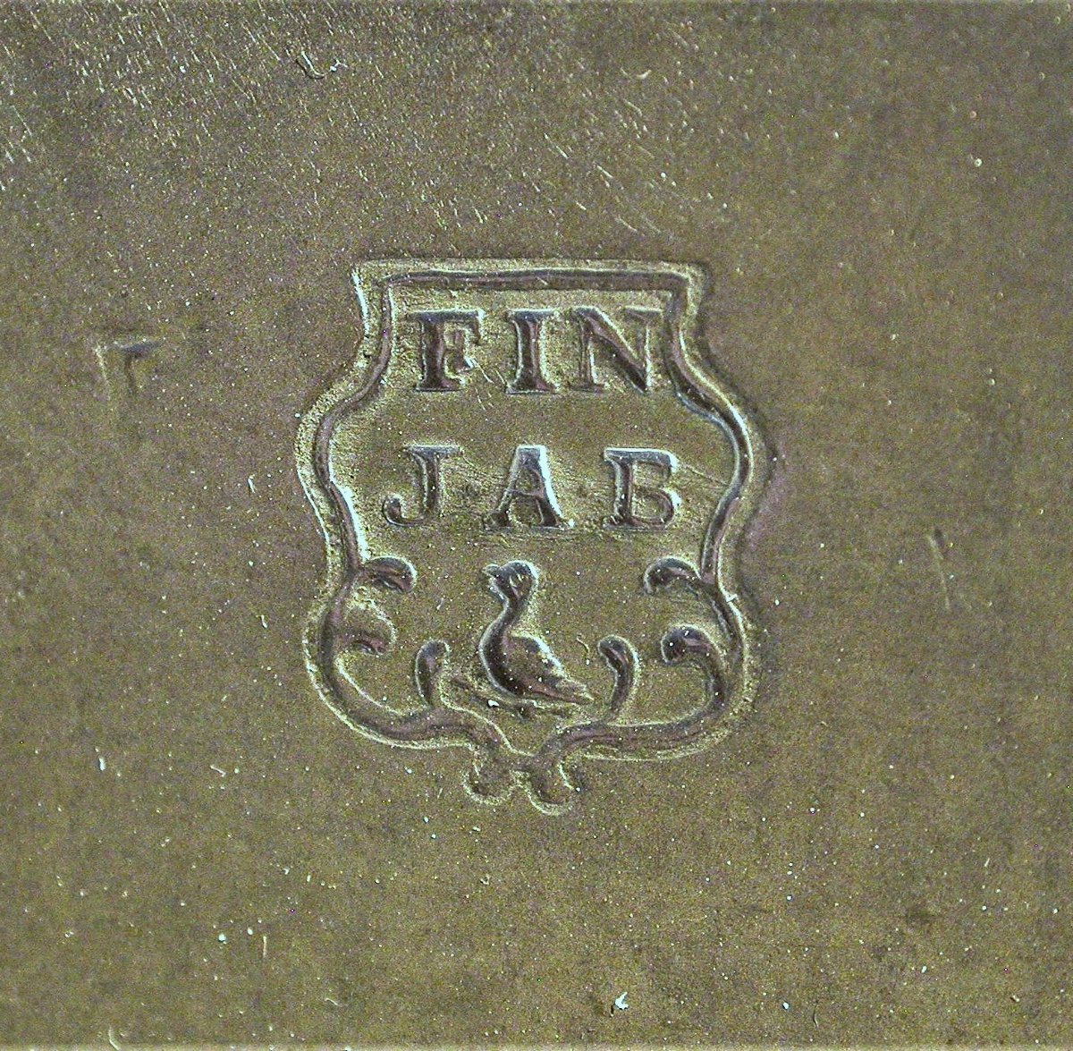 GRANDE CRUCHE EN ETAIN - LYON, XVIII ème s-photo-1