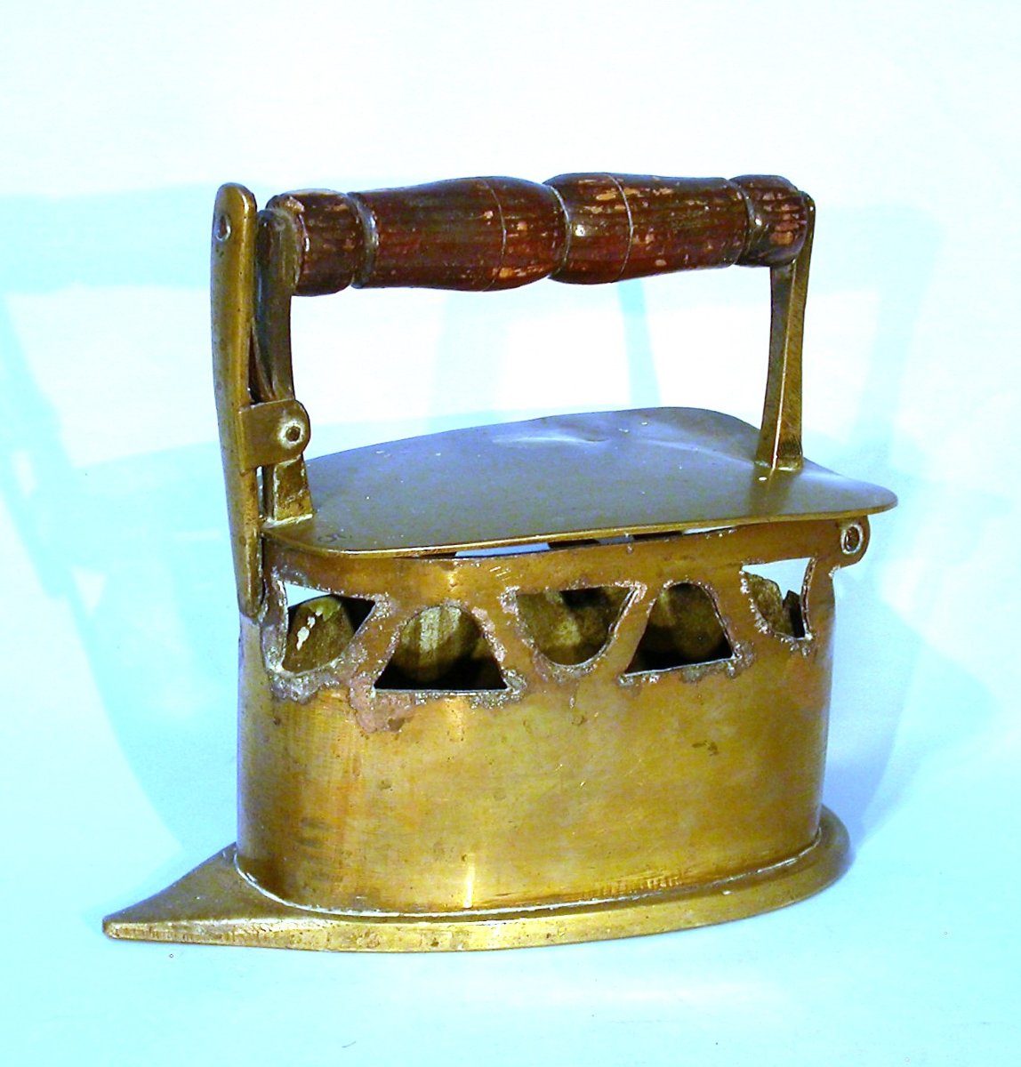 FER À REPASSER EN LAITON - CIRCA 1800-photo-4