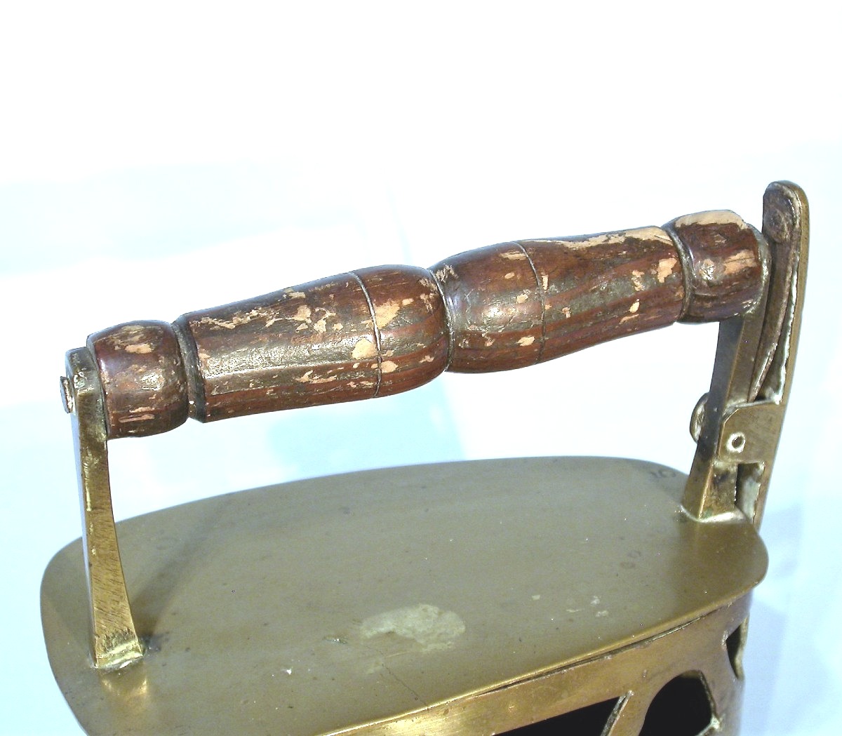 Brass Iron - Circa 1800-photo-1