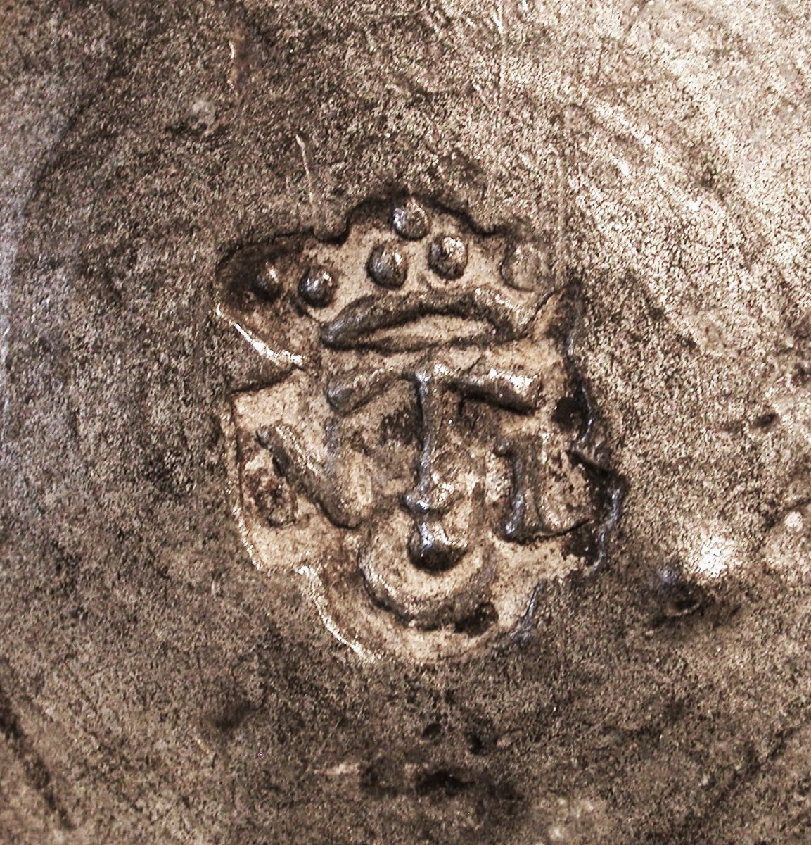 RARE AIGUIÈRE EN ÉTAIN  - METZ (?) - XVII ème s-photo-6