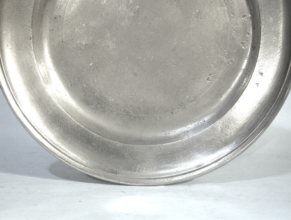 PLAT EN ÉTAIN  - CAEN, DEB UT DU XIX ème s-photo-3