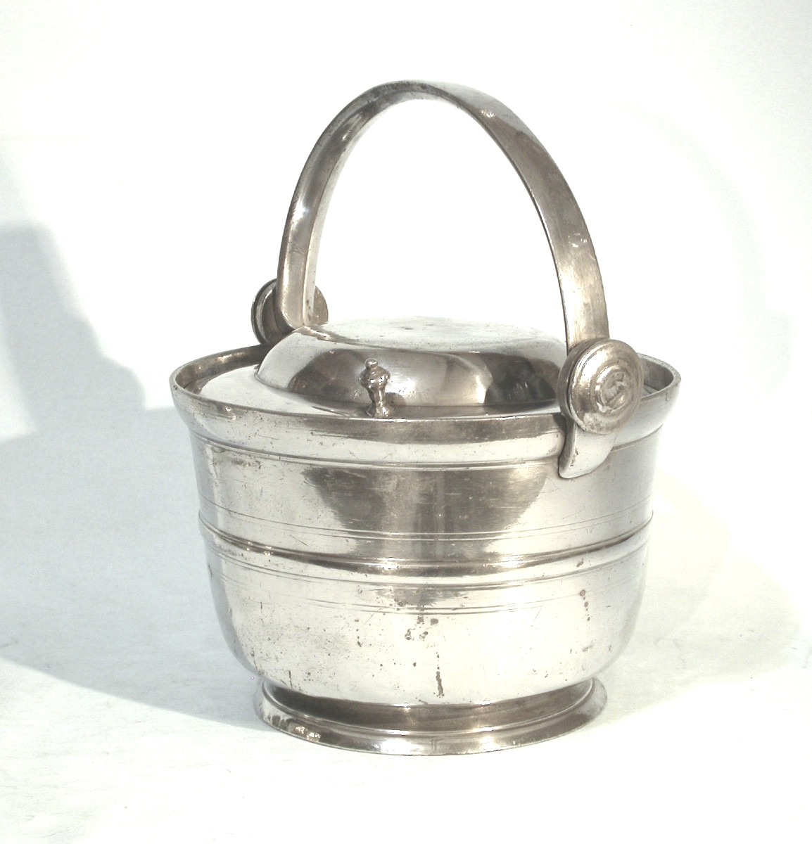 Large Pewter Dinner Carrier - Anjou, Circa 1800