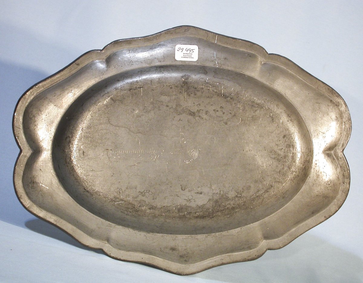 PLAT EN ÉTAIN ARMORIÉ - LANGUEDOC (?), XVIII ème s-photo-1