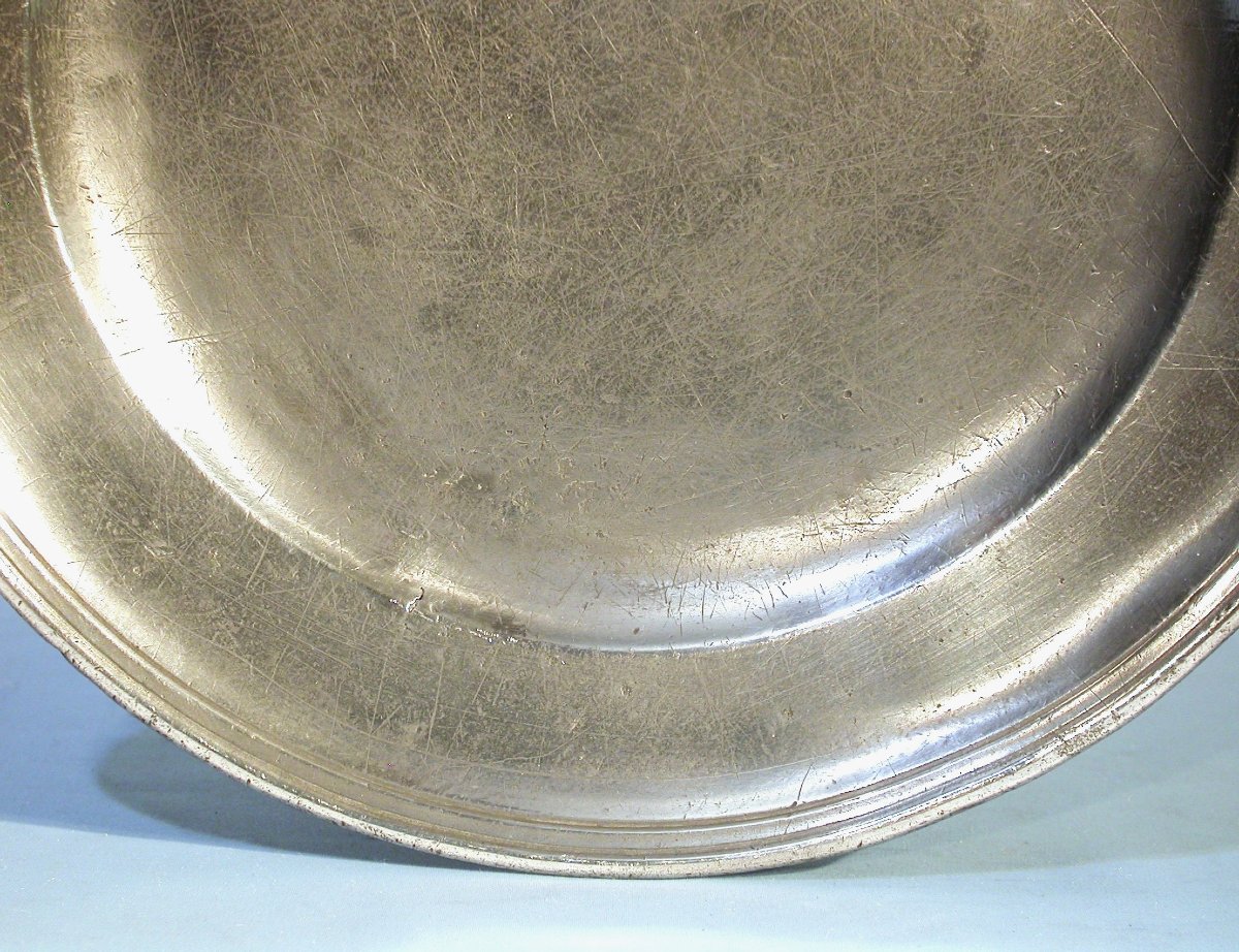 ASSIETTE EN ETAIN - SUISSE, FIN DU XVII ème s-photo-2