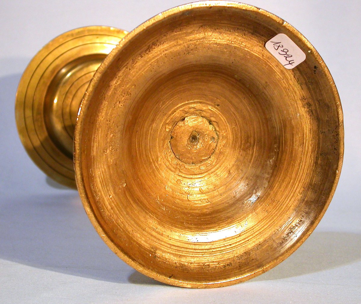 PIQUE-CIERGE EN BRONZE - FRANCE, XVII ème s-photo-2