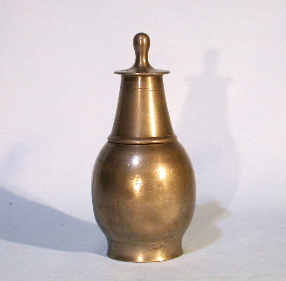 RARE BIBERON EN ETAIN - CHARTRES, XIX ème s-photo-2