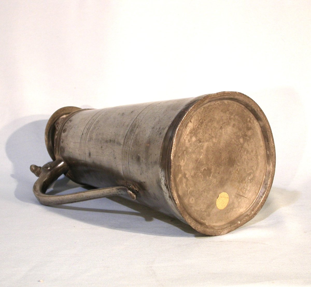 PICHET À VIN EN ETAIN - ABBEVILLE, XVIII ème s-photo-2