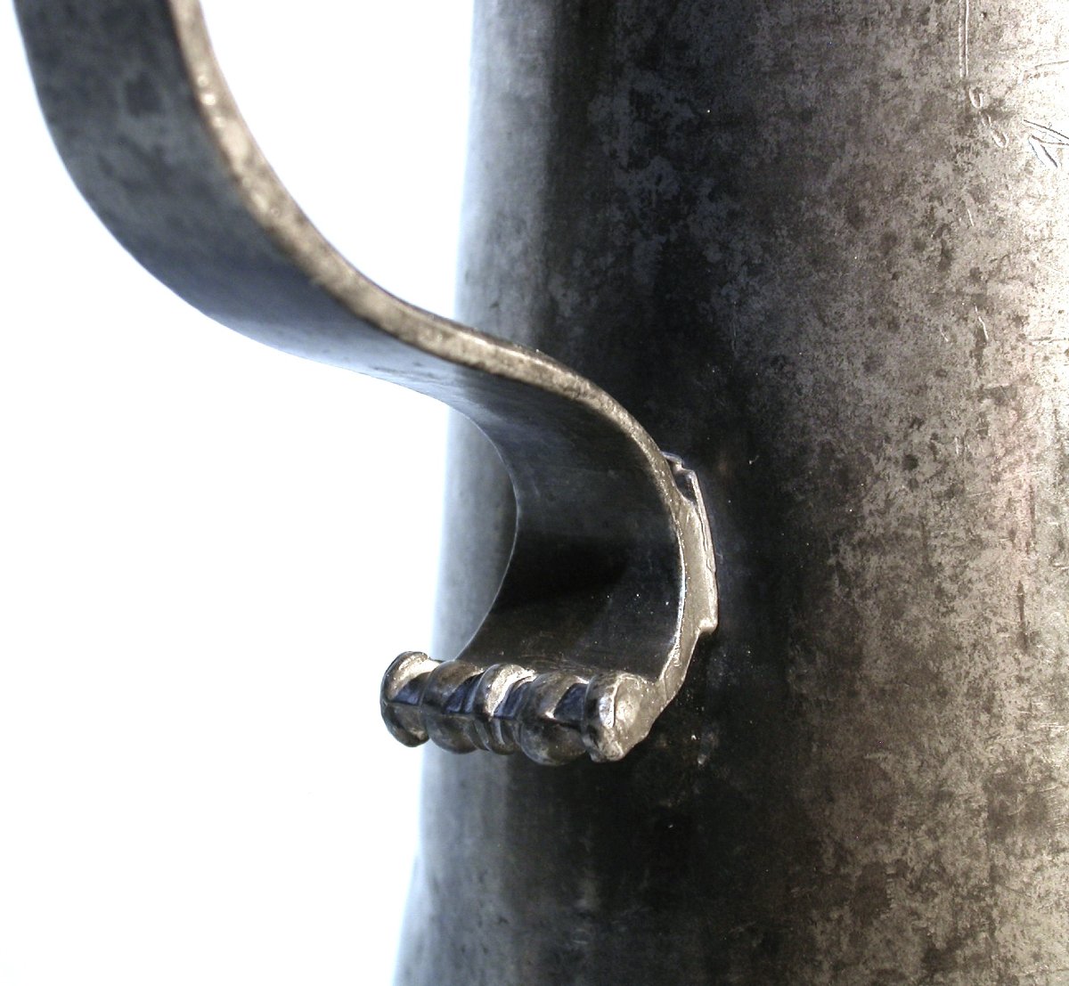 PICHET À VIN ARMORIE EN ETAIN - SCHAFFHOUSE, XVII ème s-photo-4