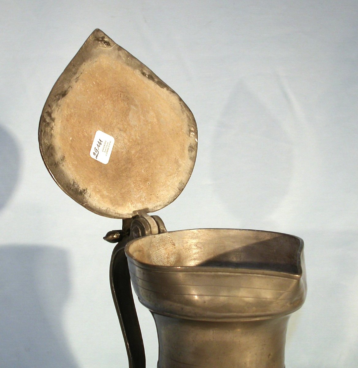 GRANDE CHANNE À VIN EN ETAIN - SITTEN (SION), CIRCA 1800-photo-1