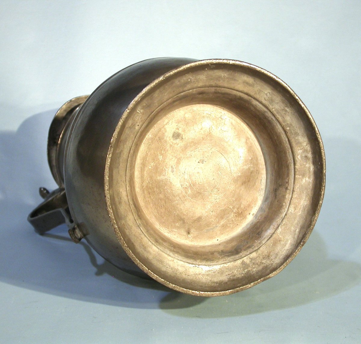 GRANDE CHANNE À VIN EN ETAIN - SITTEN (SION), CIRCA 1800-photo-2