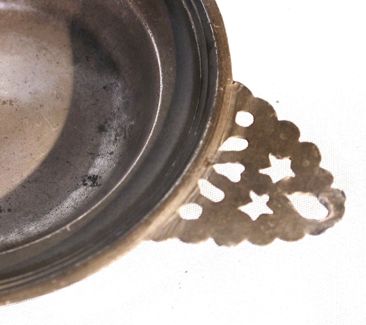 Doctor E - Pewter Bleeding Palette - Paris, 18th Century.-photo-3