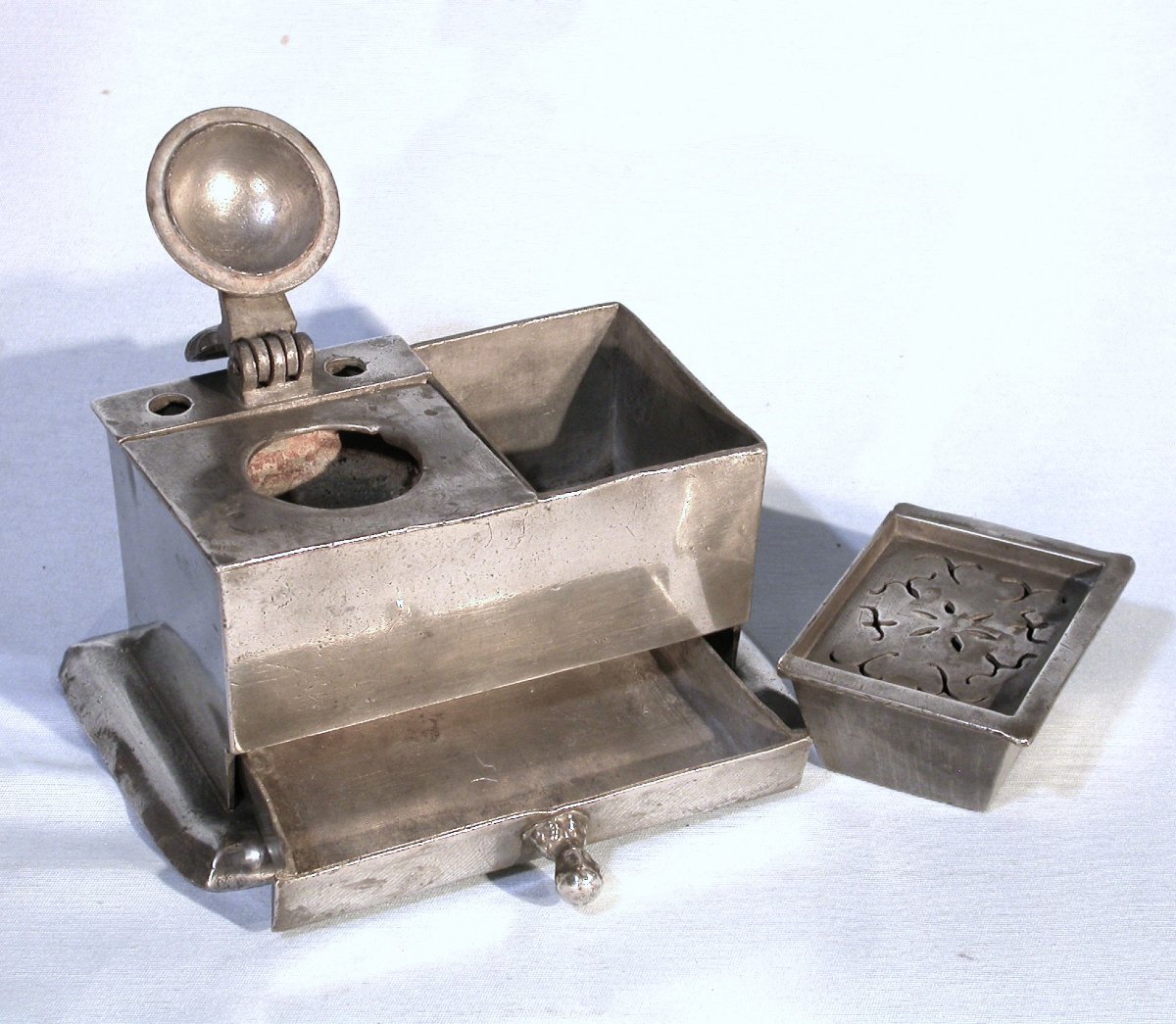 ECRITOIRE EN ETAIN - PAYS-BAS, CIRCA 1800-photo-2