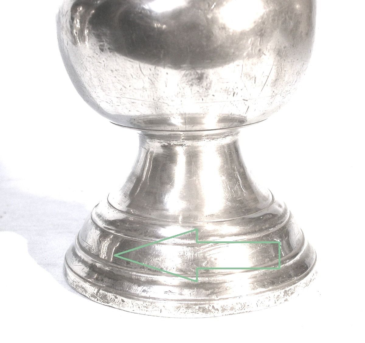 Pewter Cimarre - Champagne, 18th Century-photo-1