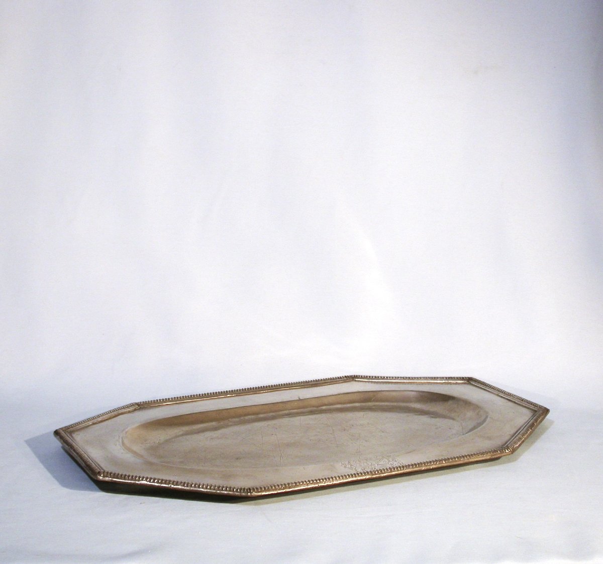 RARE PLAT EN ETAIN ARMORIE - RODEZ, FIN DU XVIII ème s-photo-2