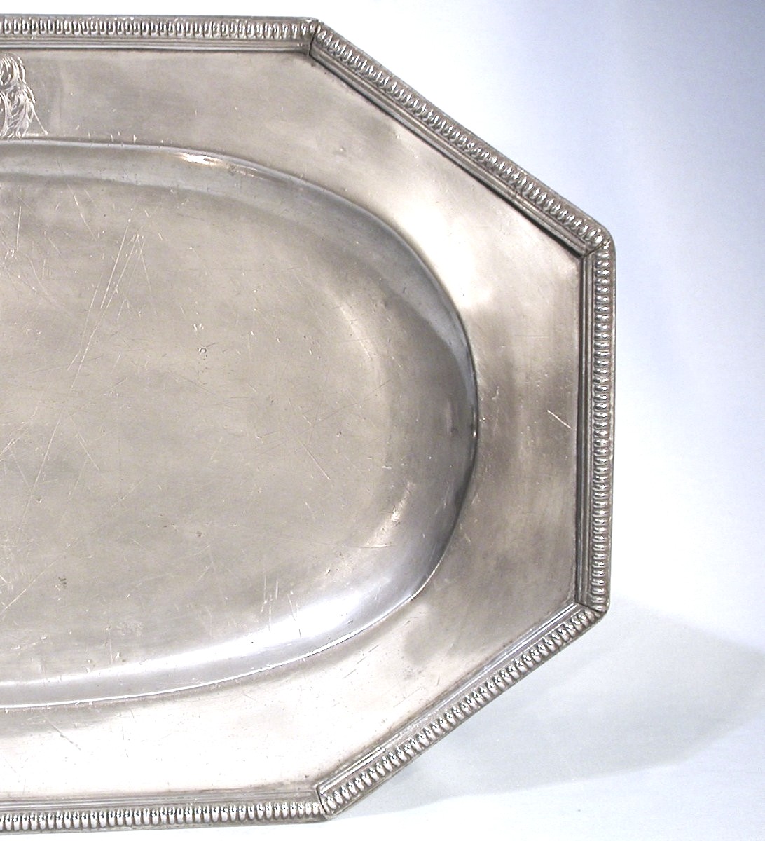 RARE PLAT EN ETAIN ARMORIE - RODEZ, FIN DU XVIII ème s-photo-4