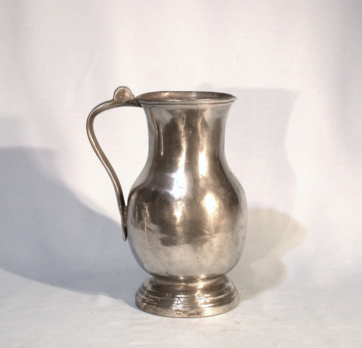 POT À EAU EN ETAIN - SUD-EST DE LA FRANCE, XIX ème s-photo-2