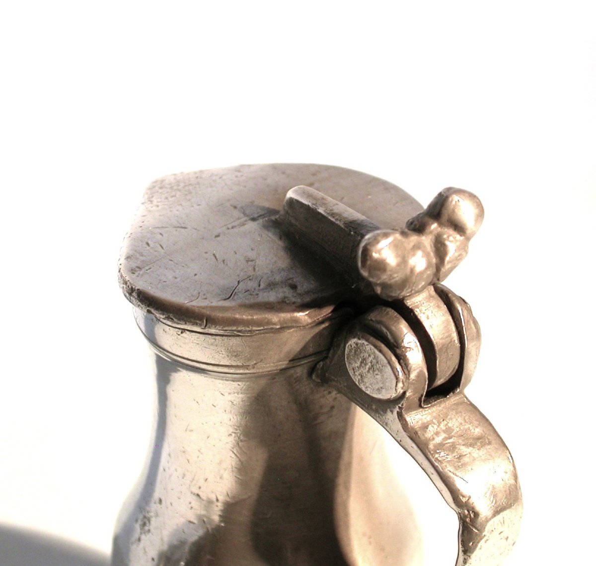 RARE TRES PETIT PICHET À ALCOOL EN ETAIN - CAEN, FIN DU XVIII ème s-photo-3