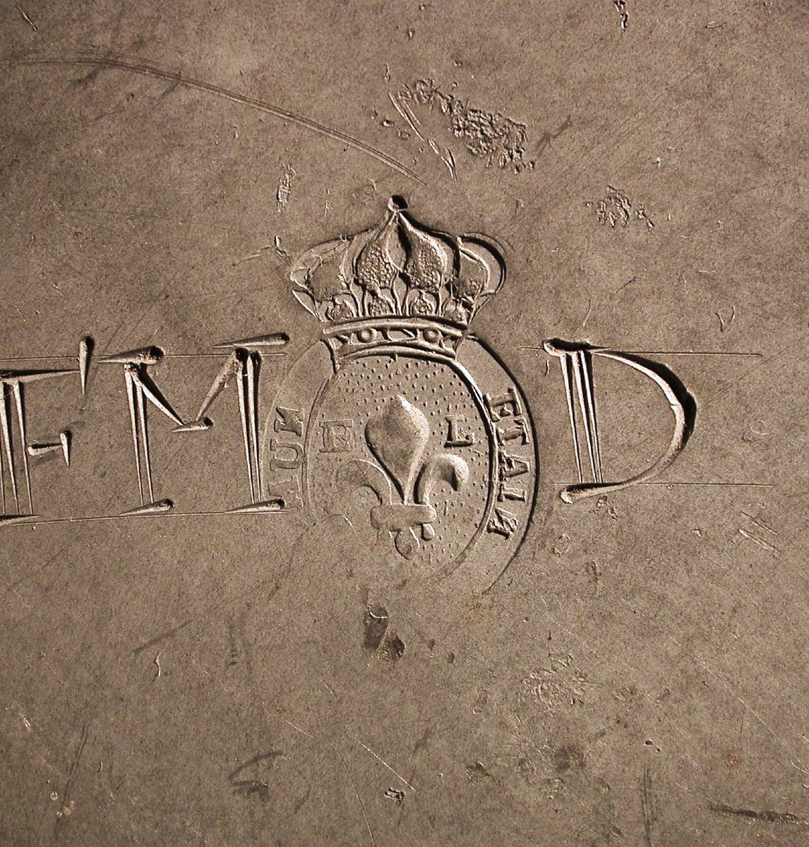 ASSIETTE EN ETAIN - NORD-PICARDIE, CIRCA 1800-photo-3