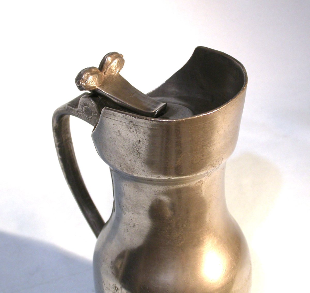 PICHET À VIN EN ETAIN - ETAMPES, XWIII ème s-photo-4