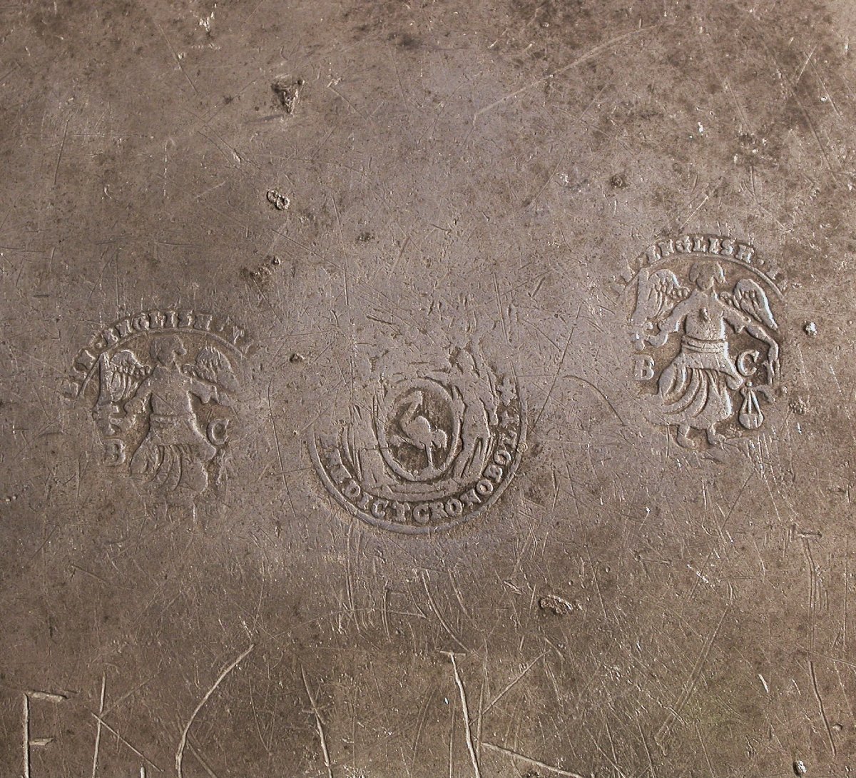 ASSIETTE EN ETAIN - SAXE, XVIII ème s-photo-2