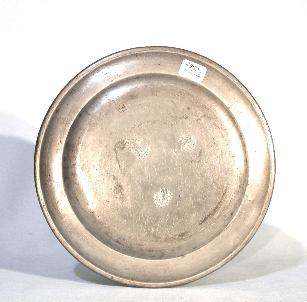 ASSIETTE EN ETAIN - FRIBOURG, MILIEU DU XIX ème s-photo-3