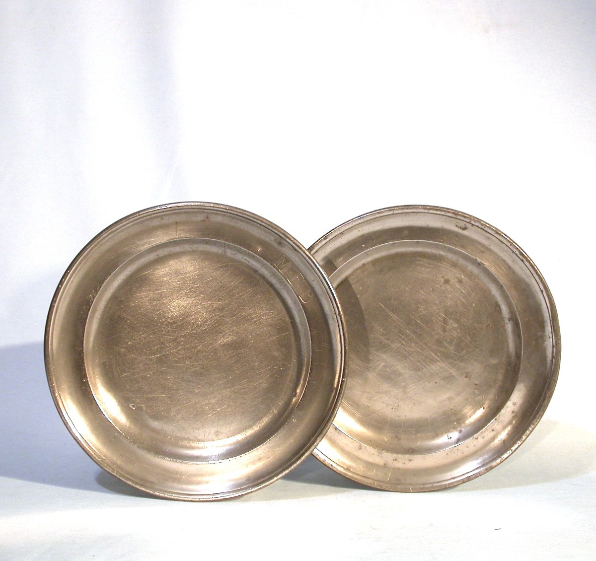 Pair Of Pewter Plates - Freiburg (germany), Mid-19th Century