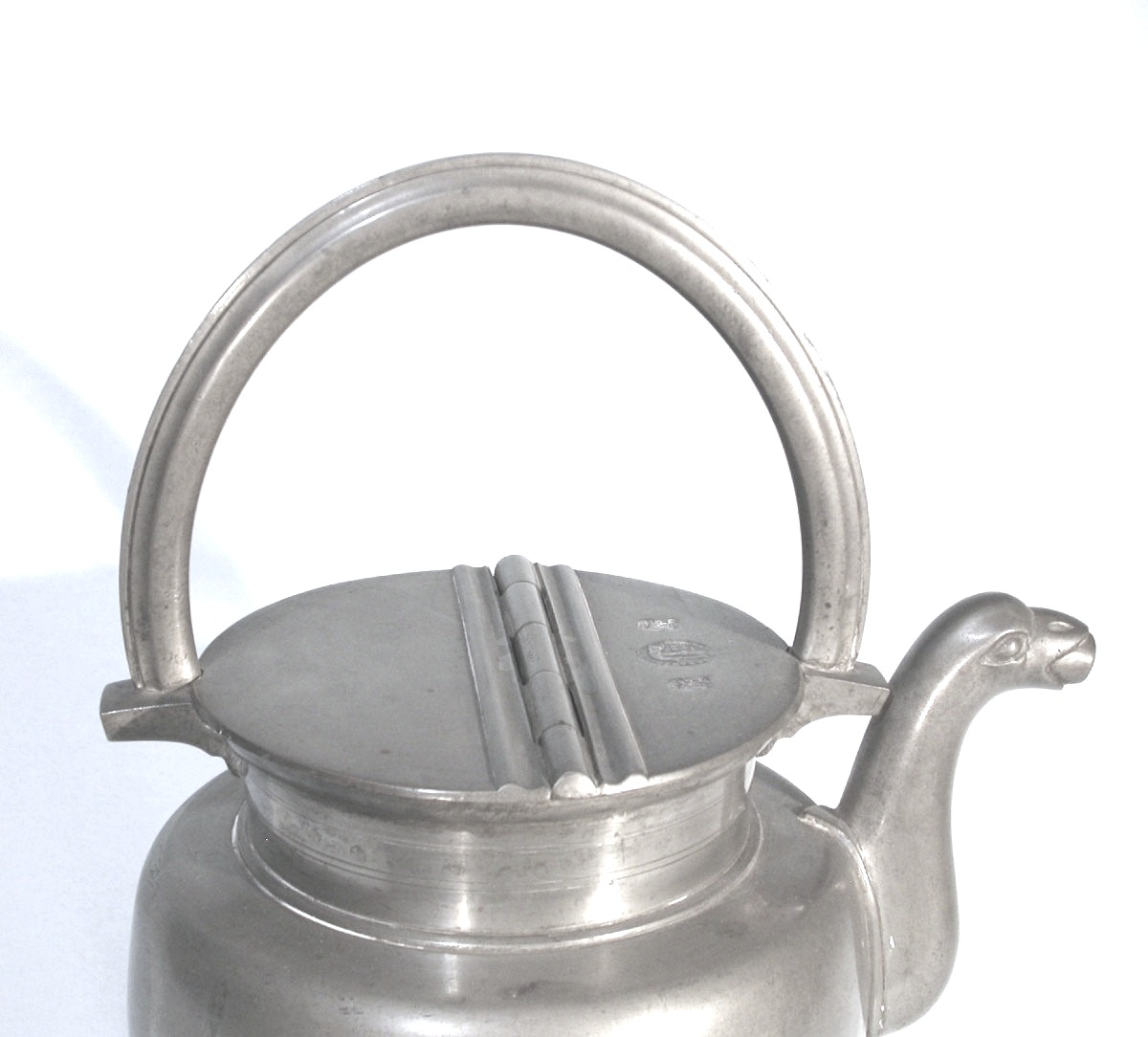 CRUCHE À LAIT EN ETAIN - LYON, CIRCA 1800-photo-4