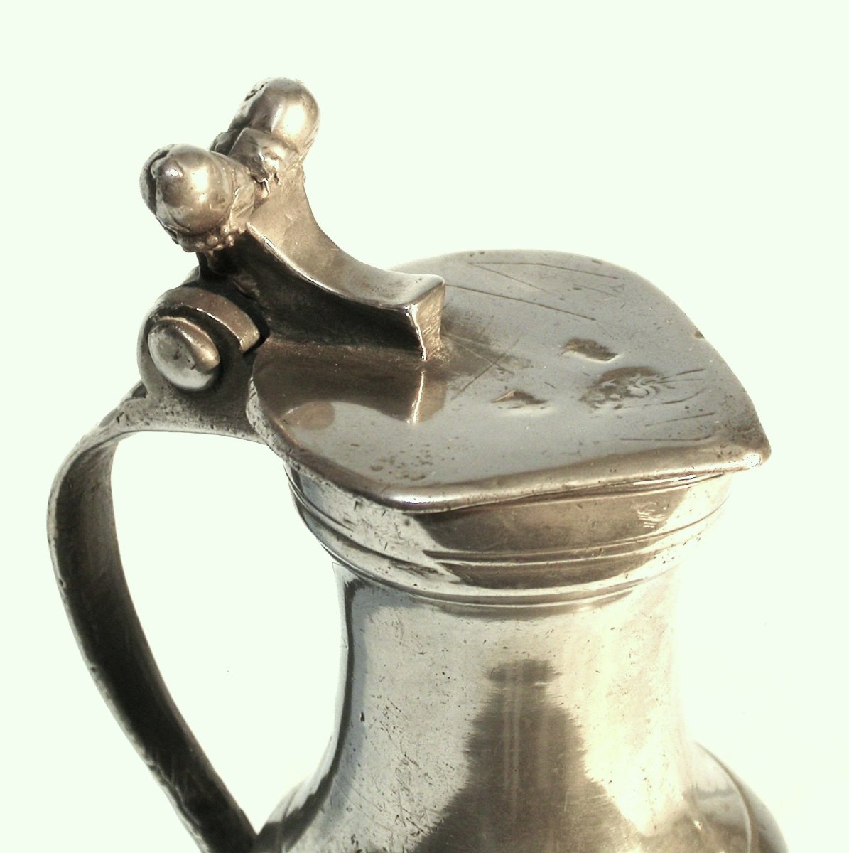 PETIT PICHET À VIN EN ETAIN - LISIEUX (BASSE-NORMANDIE), XVIII ème s-photo-2