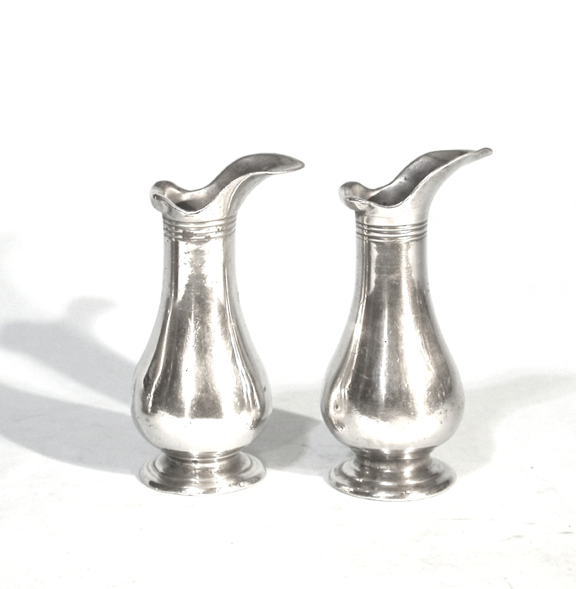 Pair Of Pewter Liturgical Burettes - Strasbourg, 18th Century