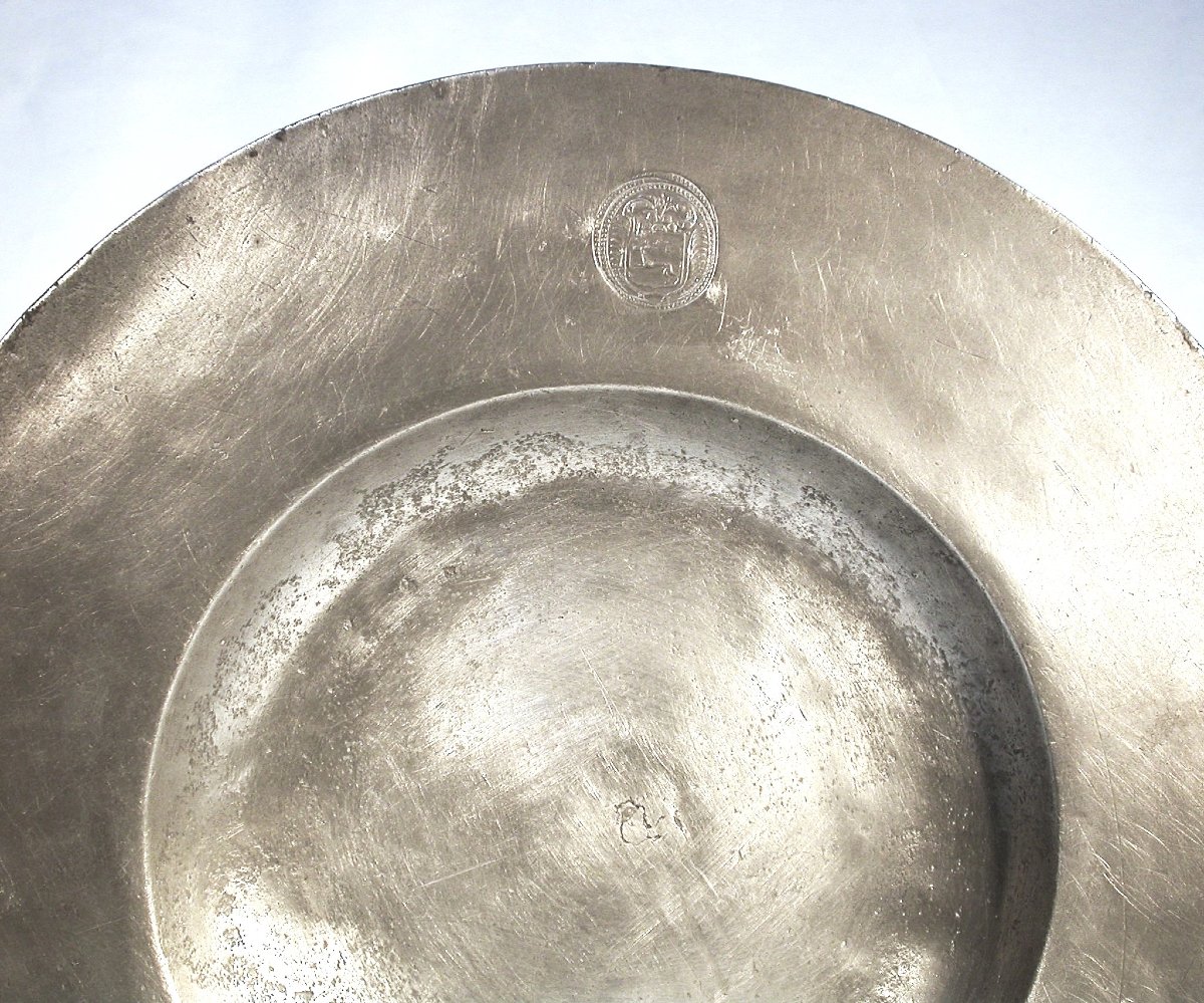 Large Round Forged Pewter Platter -angers, XVII Th C.-photo-2