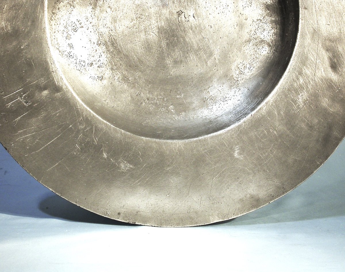 Large Round Forged Pewter Platter -angers, XVII Th C.-photo-3