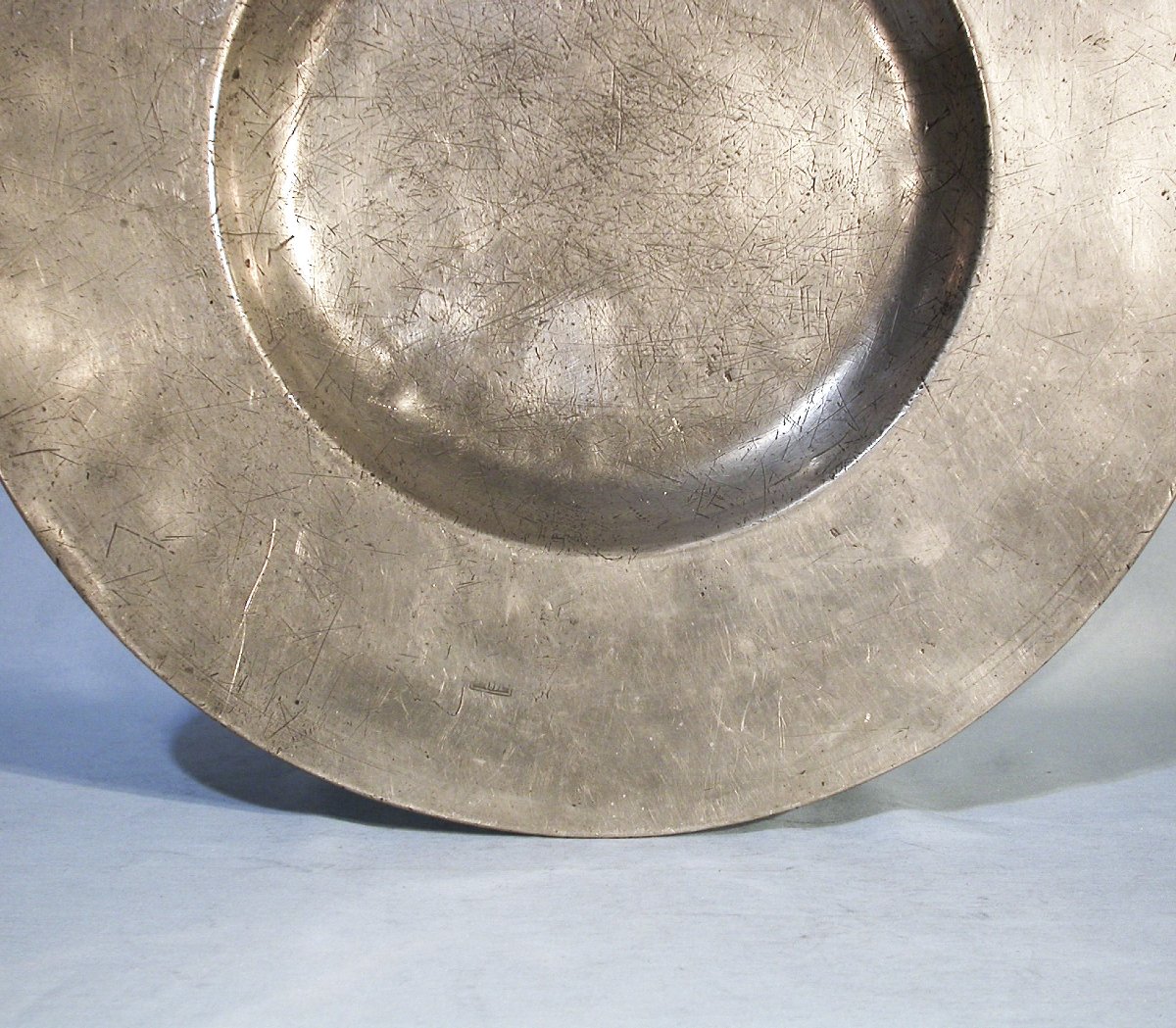 Large Pewter "cardinal" Platter - France, Circa 1700-photo-3