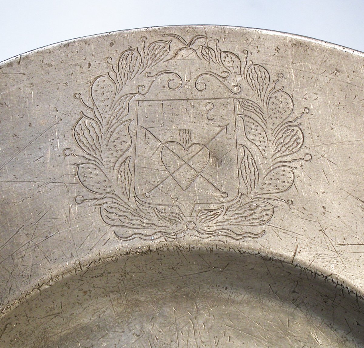 Large Pewter "cardinal" Platter - France, Circa 1700-photo-4