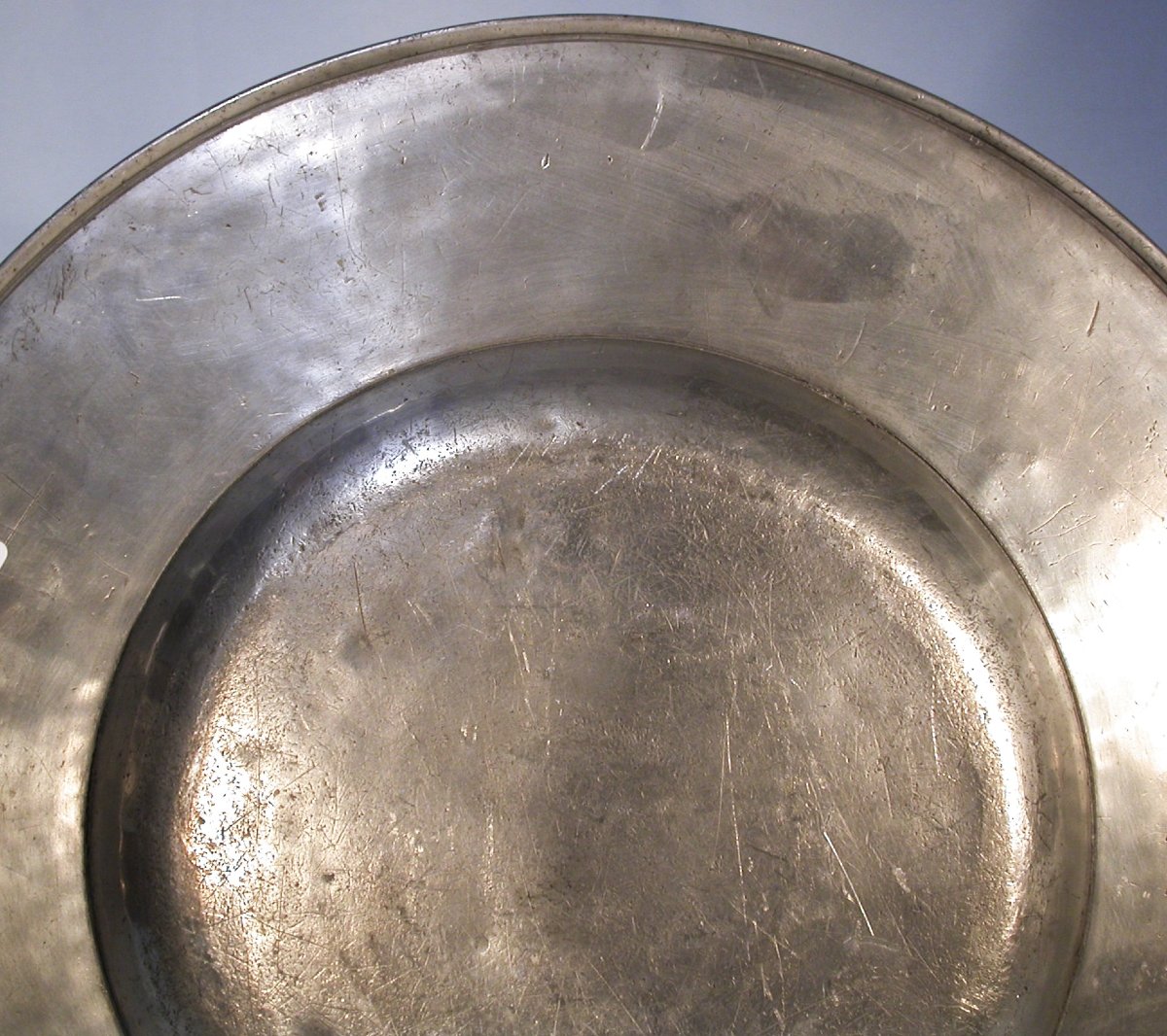Large Pewter "cardinal" Platter - France, Circa 1700-photo-2