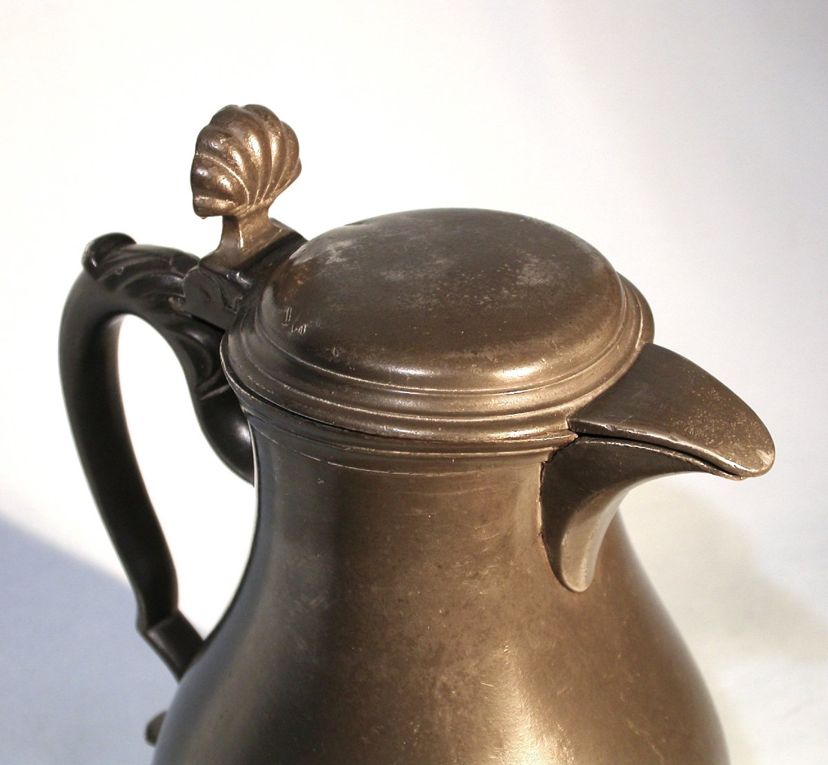 PICHET À VIN EN ETAIN - BRUXELLES, XIX ème s-photo-4