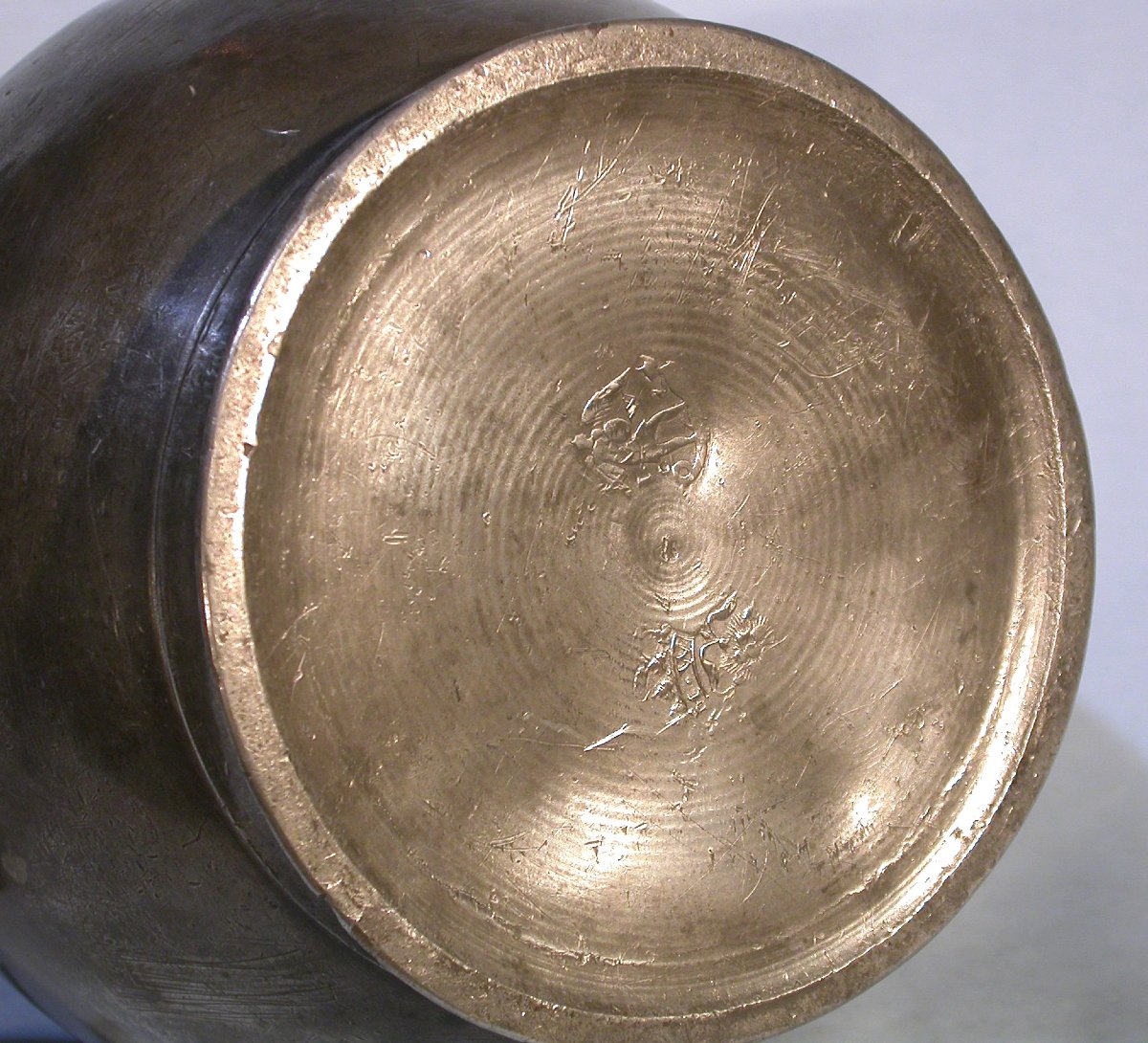 PICHET À VIN EN ETAIN - BRUXELLES, XIX ème s-photo-5