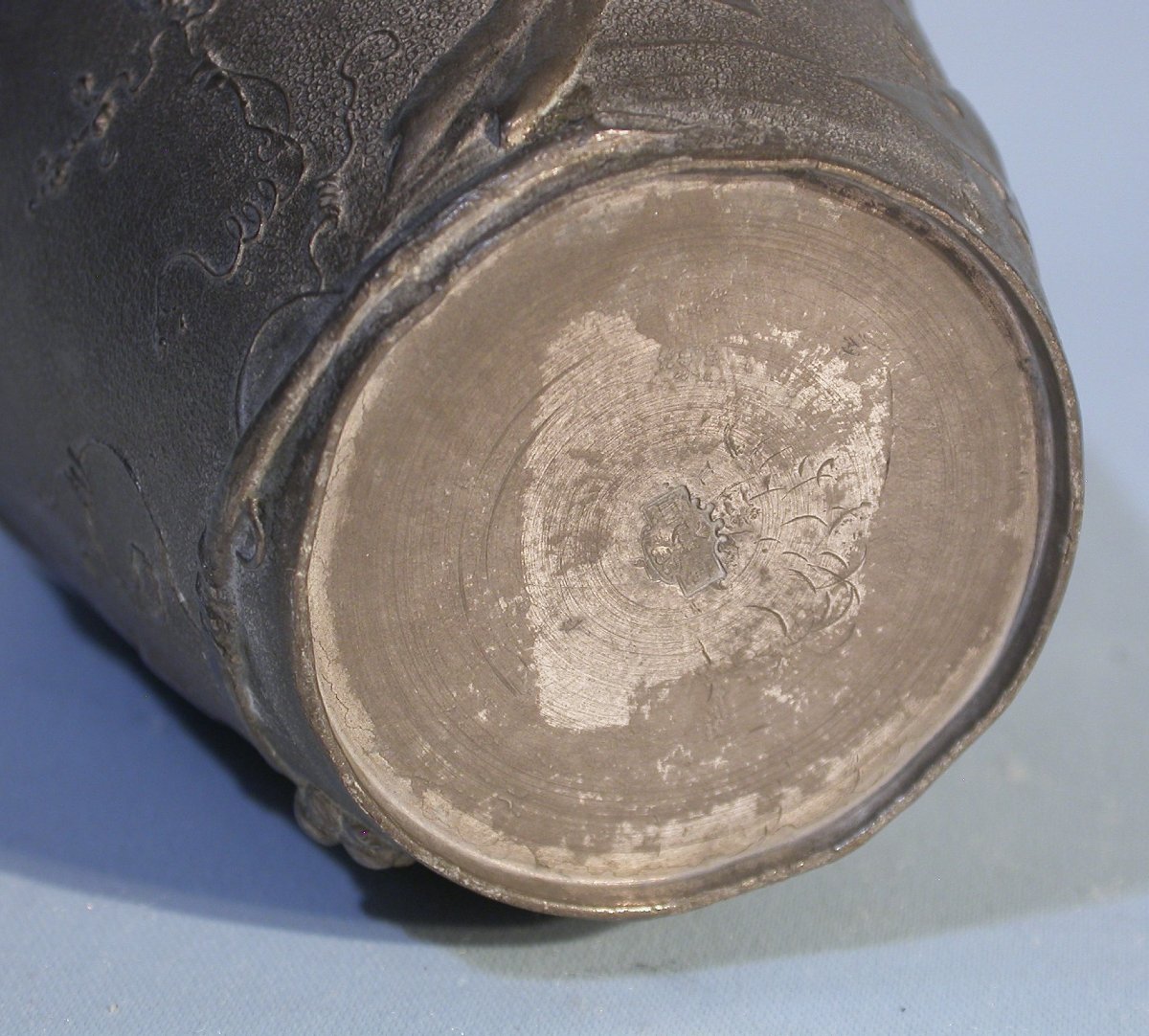 GOBELET "ART NOUVEAU" EN ETAIN DE JULES BRATEAU-photo-2