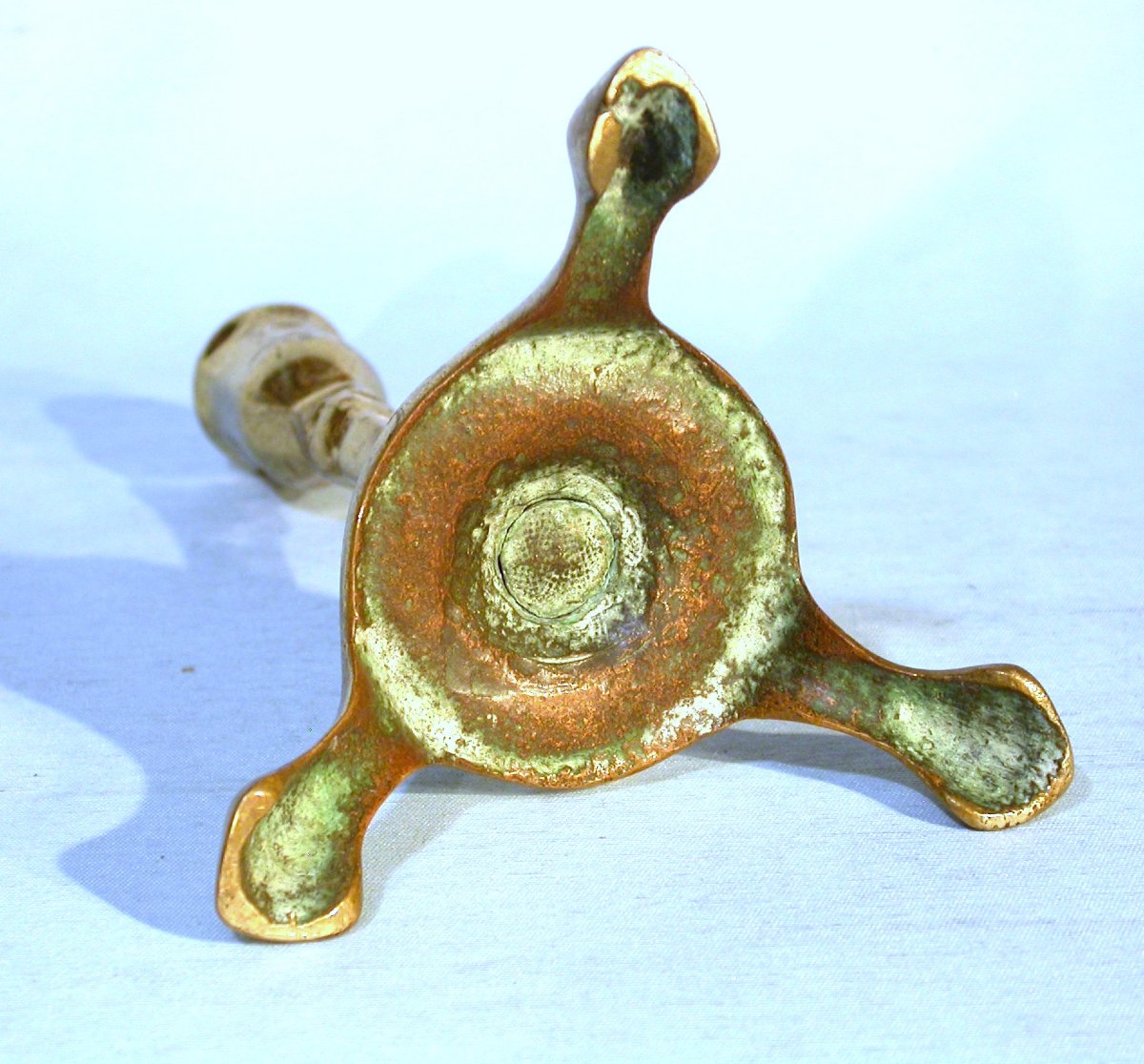 PETIT FLAMBEAU EN LAITON - FRANCE, XVII ème s-photo-1