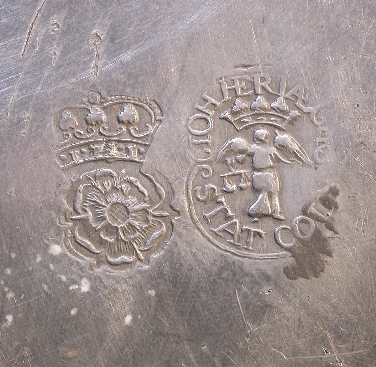 ASSIETTE EN ETAIN - COLOGNE (KÖLN, KOLN, COLN) - XVIII ème s-photo-2