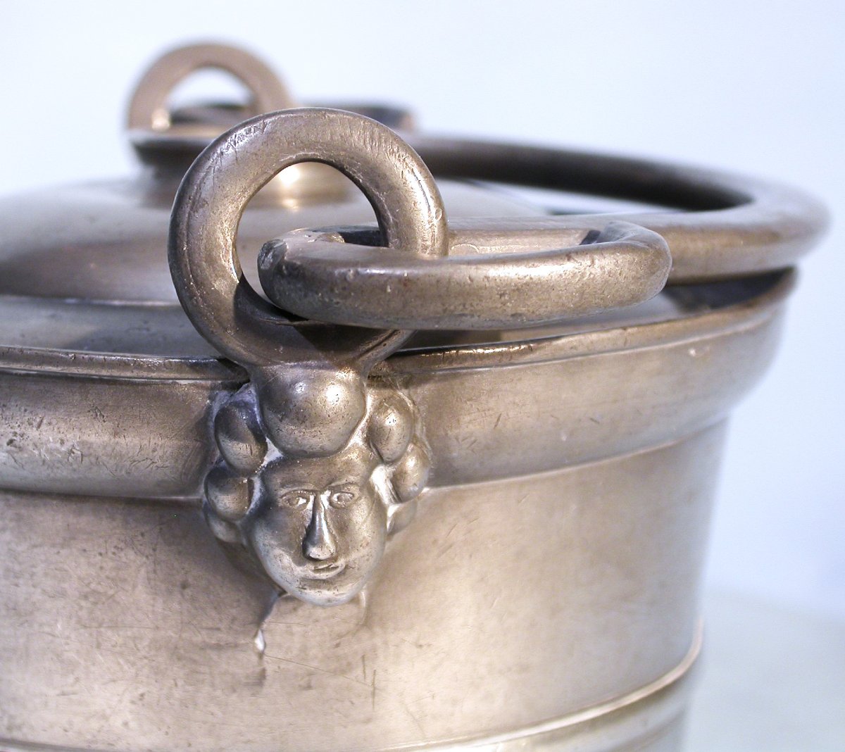 Small Dinner Stand In Pewter - Clamecy (bourgogne) - Mid 19th C-photo-3