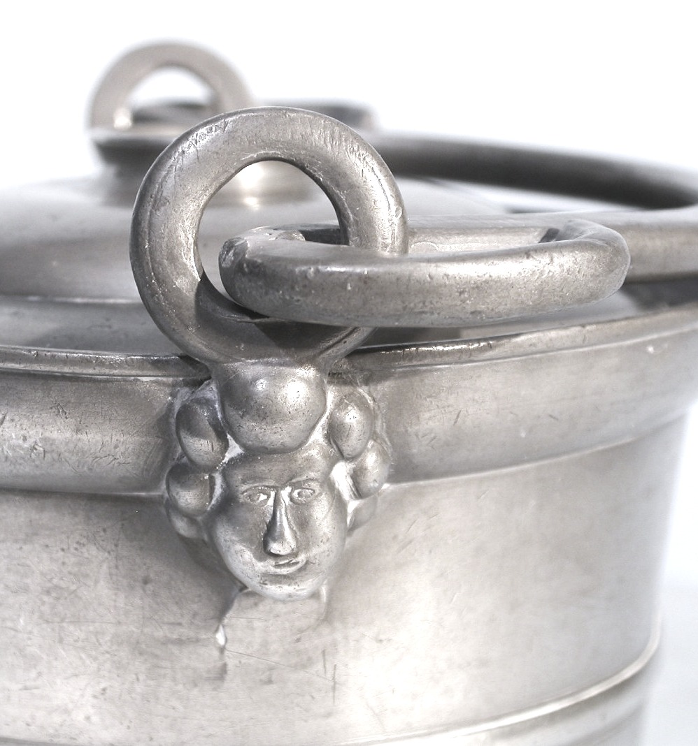 Small Dinner Stand In Pewter - Clamecy (bourgogne) - Mid 19th C-photo-3