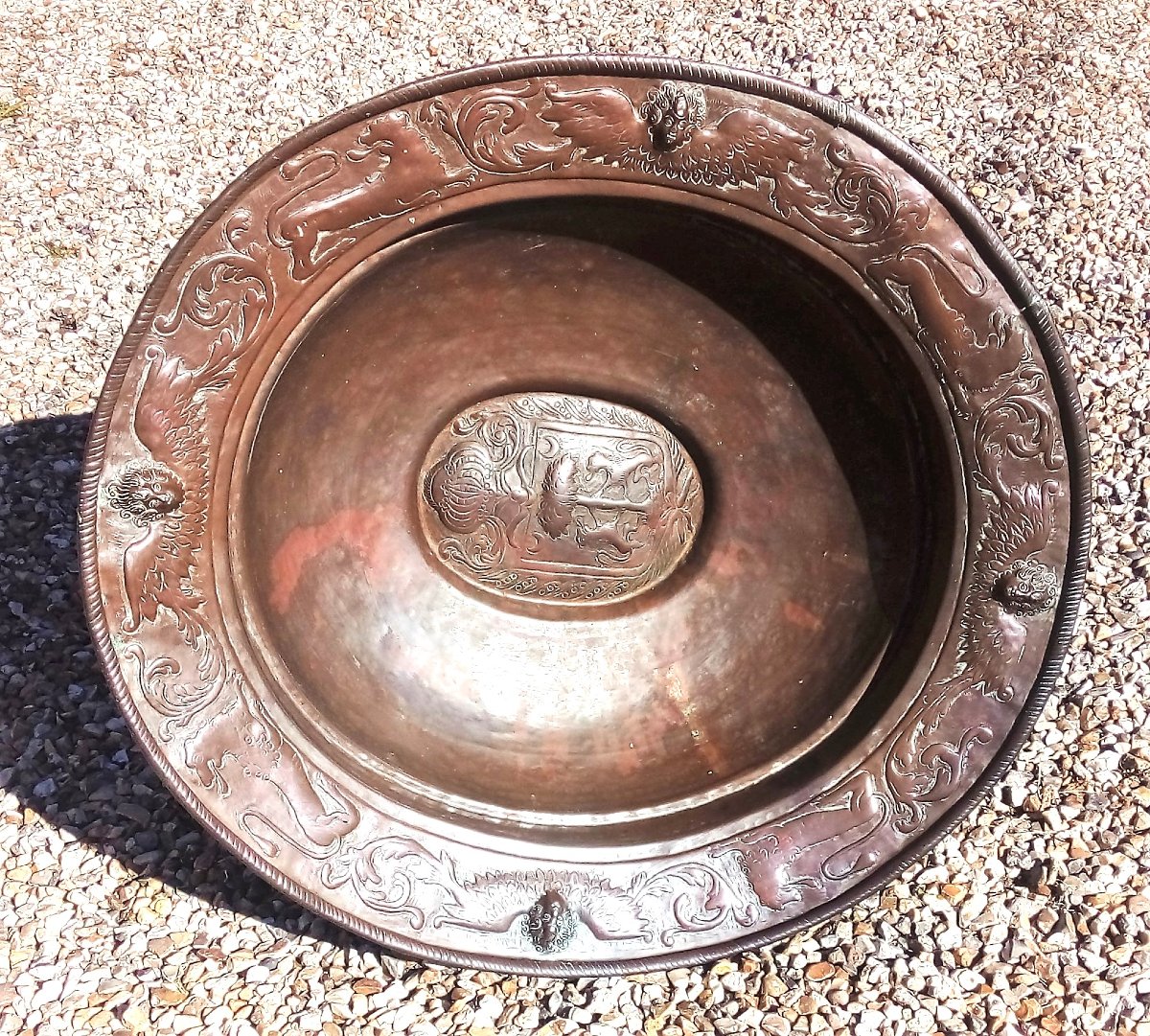Large Copper Basin - Italy (?), 18th Century-photo-4