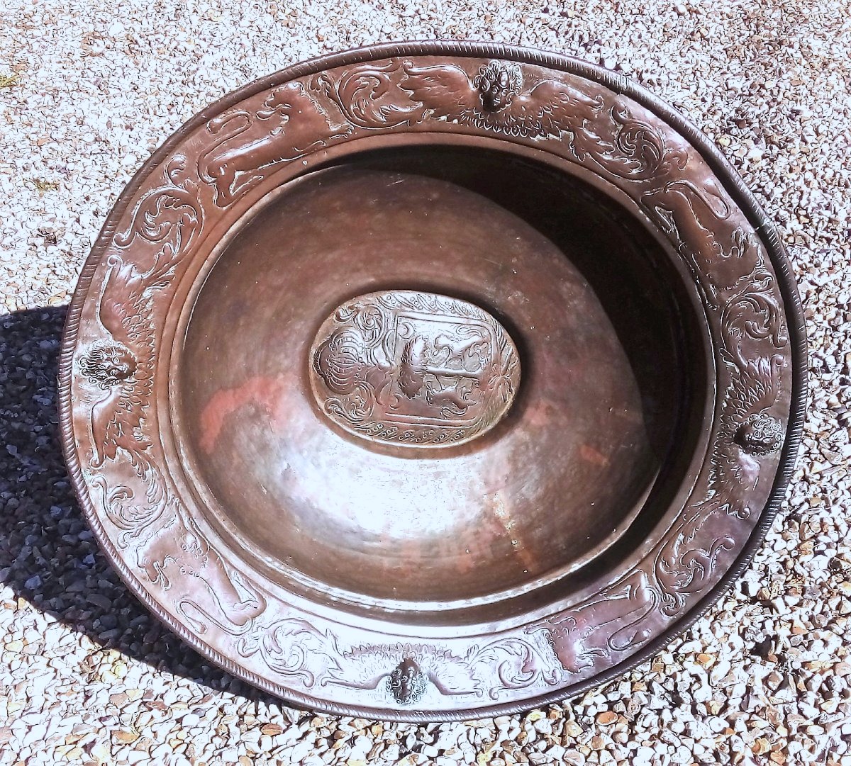 Large Copper Basin - Italy (?), 18th Century-photo-4