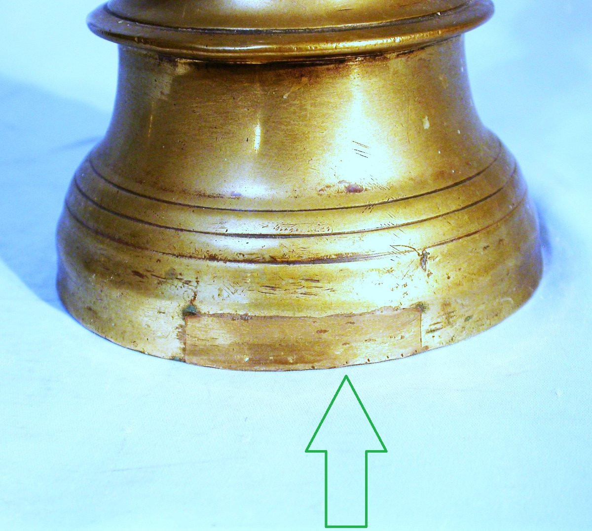 PAIRE DRE PIQUE-CIERGES EN LAITON - PAYS-BAS ou FLANDRES, CIRCA 1500-photo-5