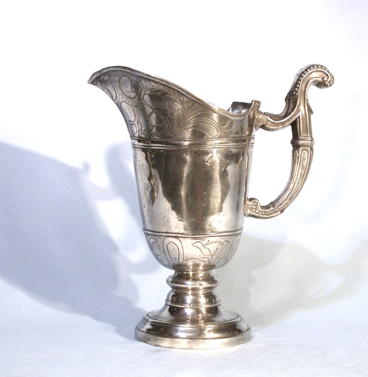 A Unique Pewter Pitcher From Saint-nicolas-de-port (lorraine), 18th Century