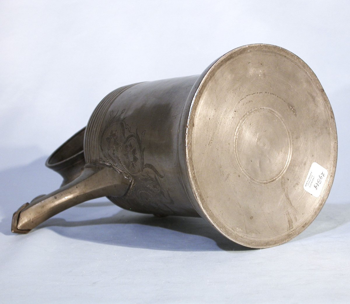BOUTEILLE À VIN EN ETAIN DITE "GLOCKENKANNE" -  ELGG (SUISSE), XVIII ème s-photo-3