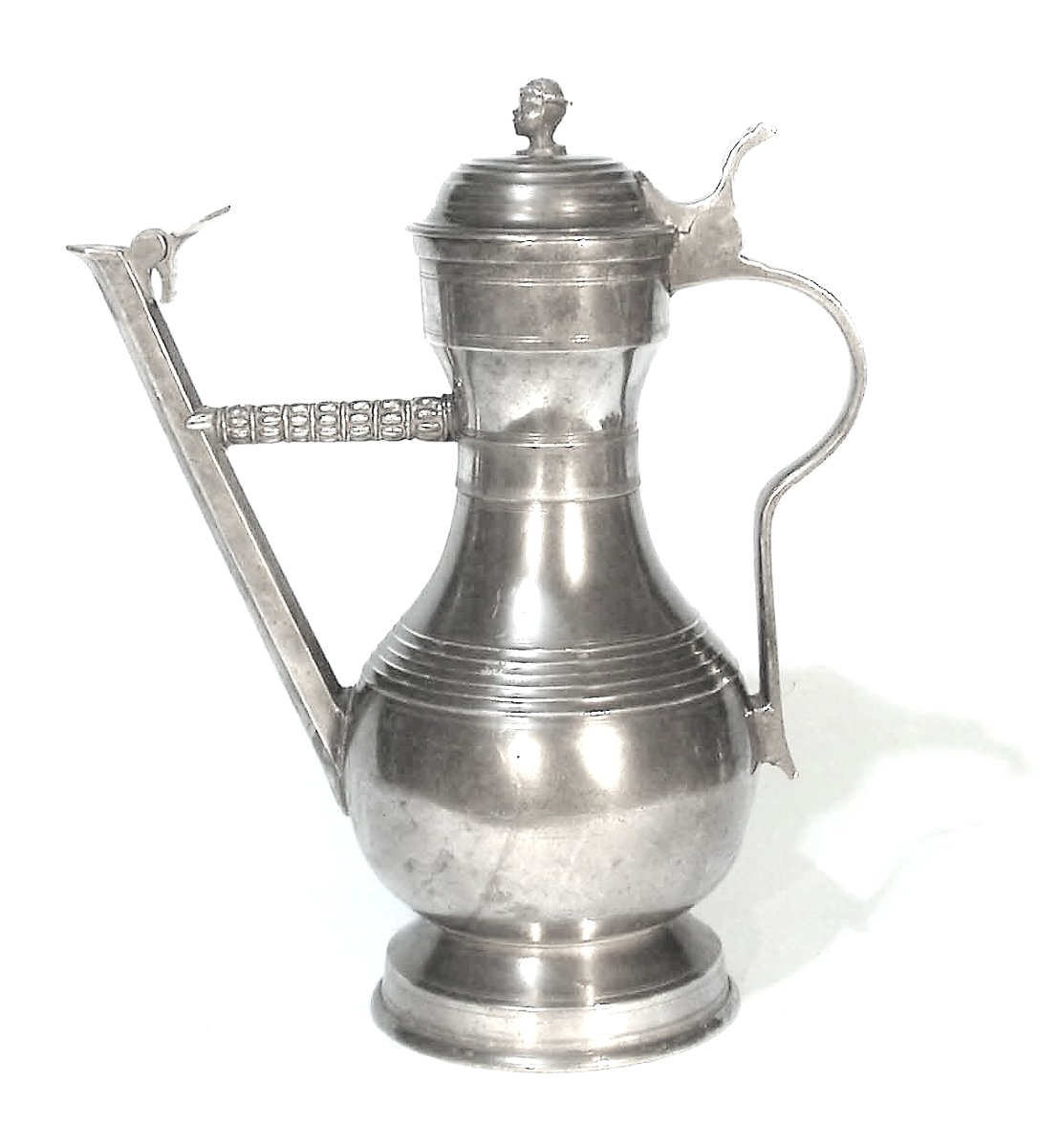 AIGUIERE ARMORIEE EN ETAIN - BERNE (SUISSE), CIRCA 1800